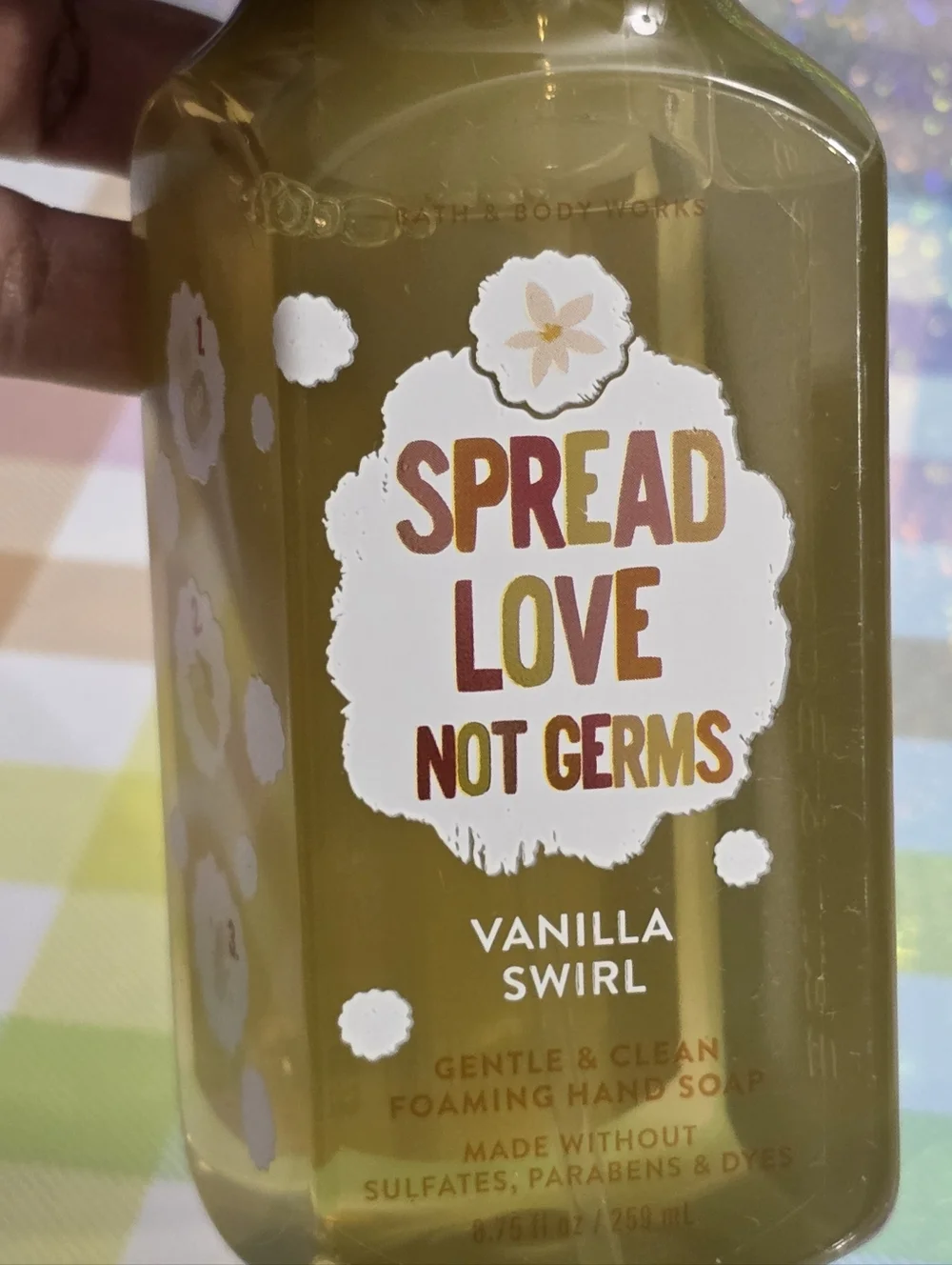 Bath & Body Works Spread Love Vanilla Swirl Foaming Hand Soap 8oz NEW RARE